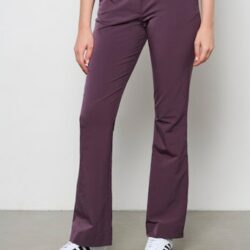 Penelope Flare broek Bordeaux - &Co Woman