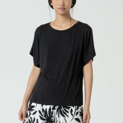 T-shirt V-hals losvallend model Boothals Black - Surkana